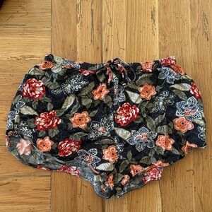A&F Floral Women's Shorts